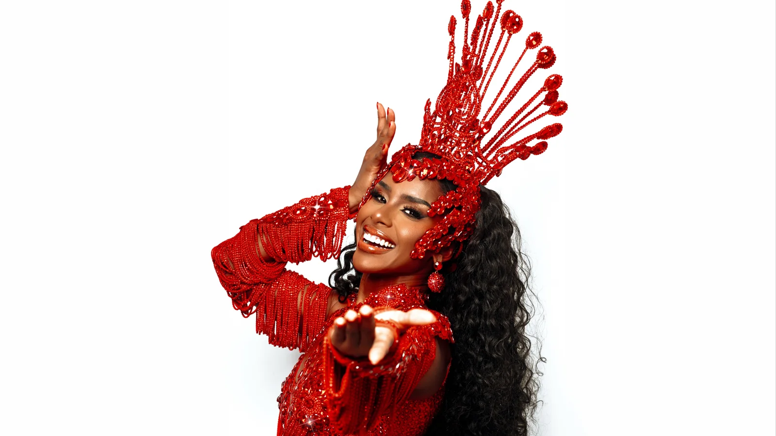 Bellinha Delfim é a nova rainha da Viradouro com mais de 40 milhões de views