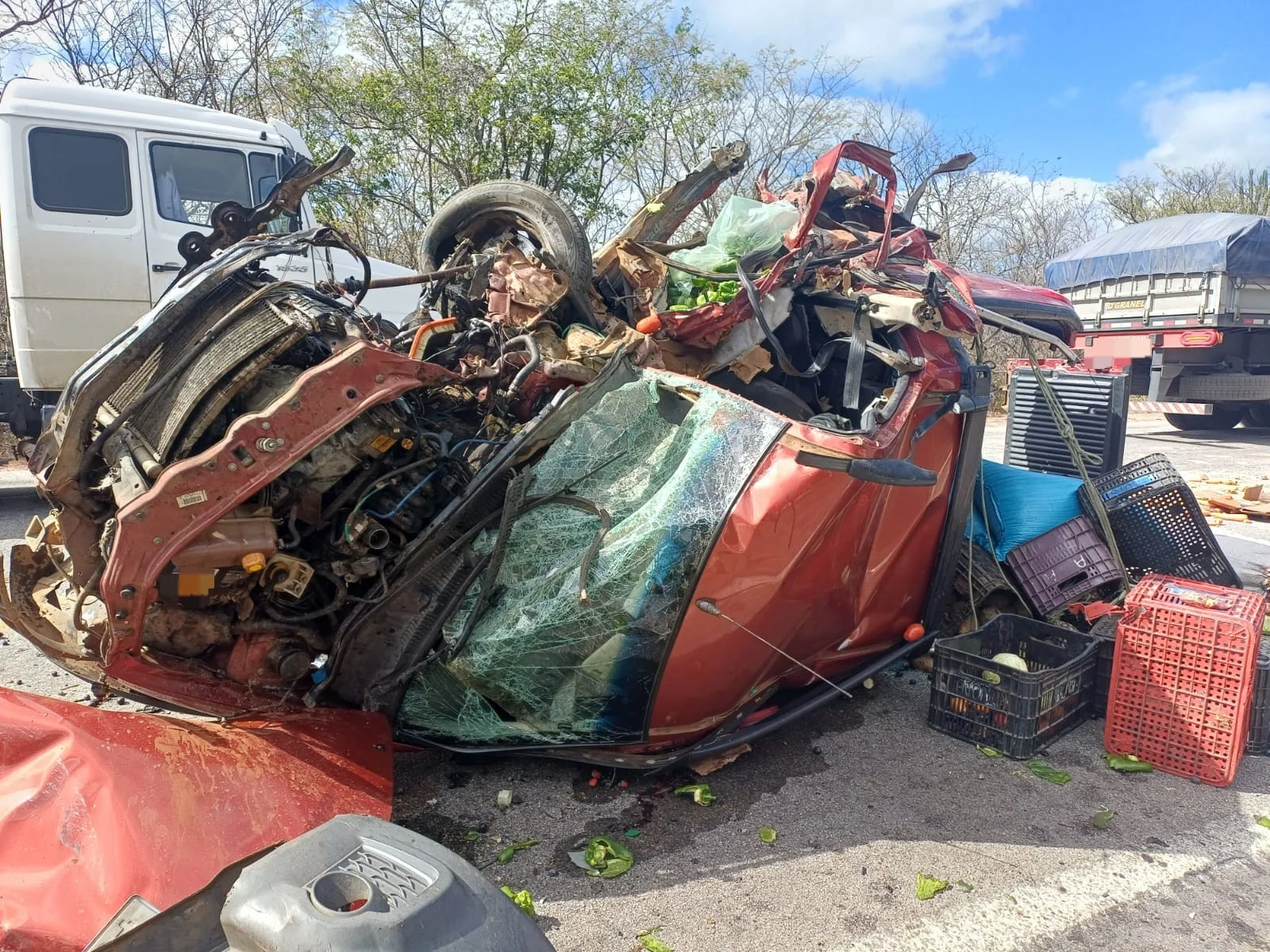 Colisão na BR-116 em Cabrobó deixa dois mortos e quatro feridos