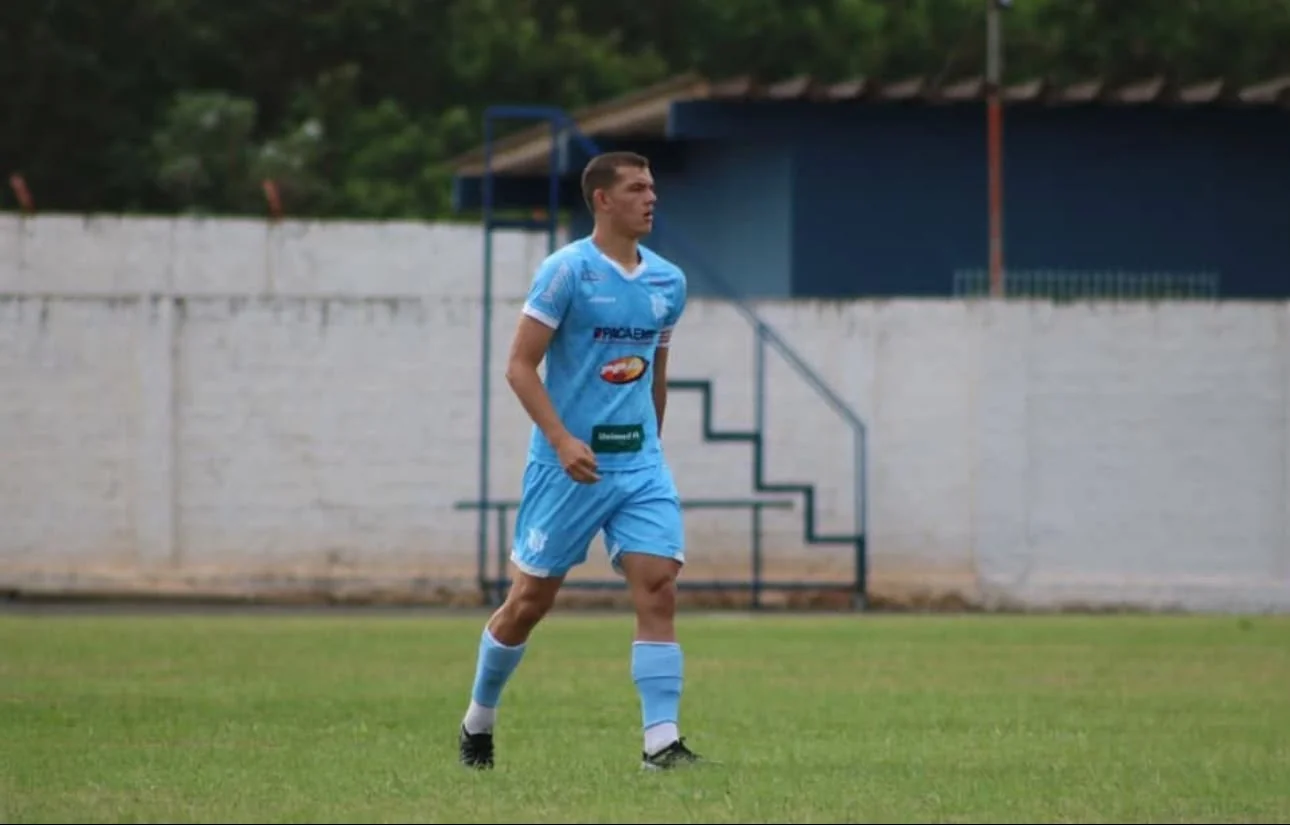 Ex-jogador do Marília morre em acidente de moto aos 25 anos