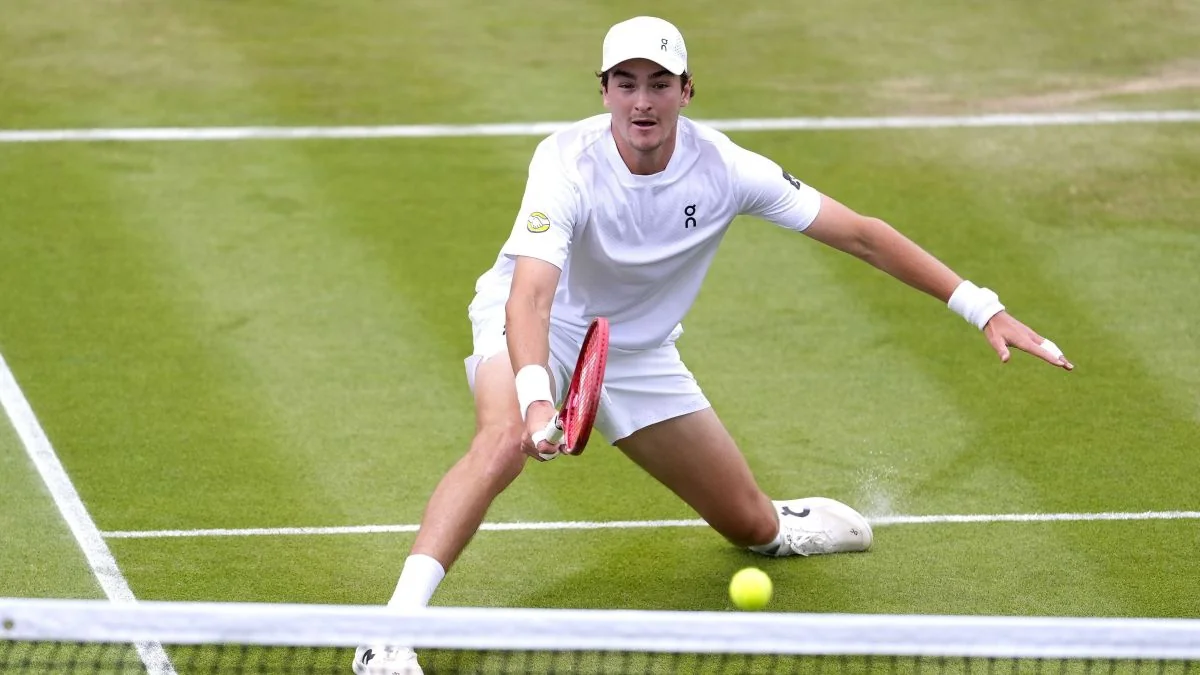 João Fonseca vence holandês e avança à terceira rodada em Wimbledon