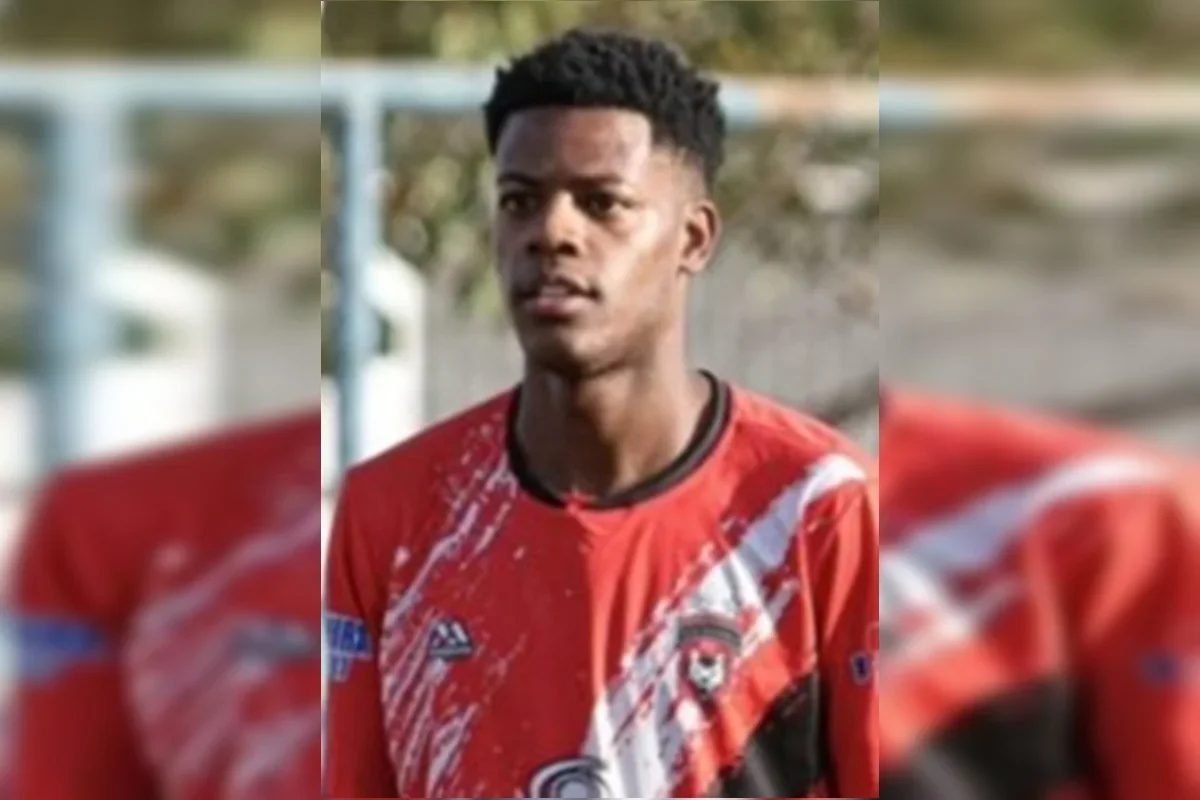 Jogador amador morre ao cair de moto e bater a cabeça na GO-070