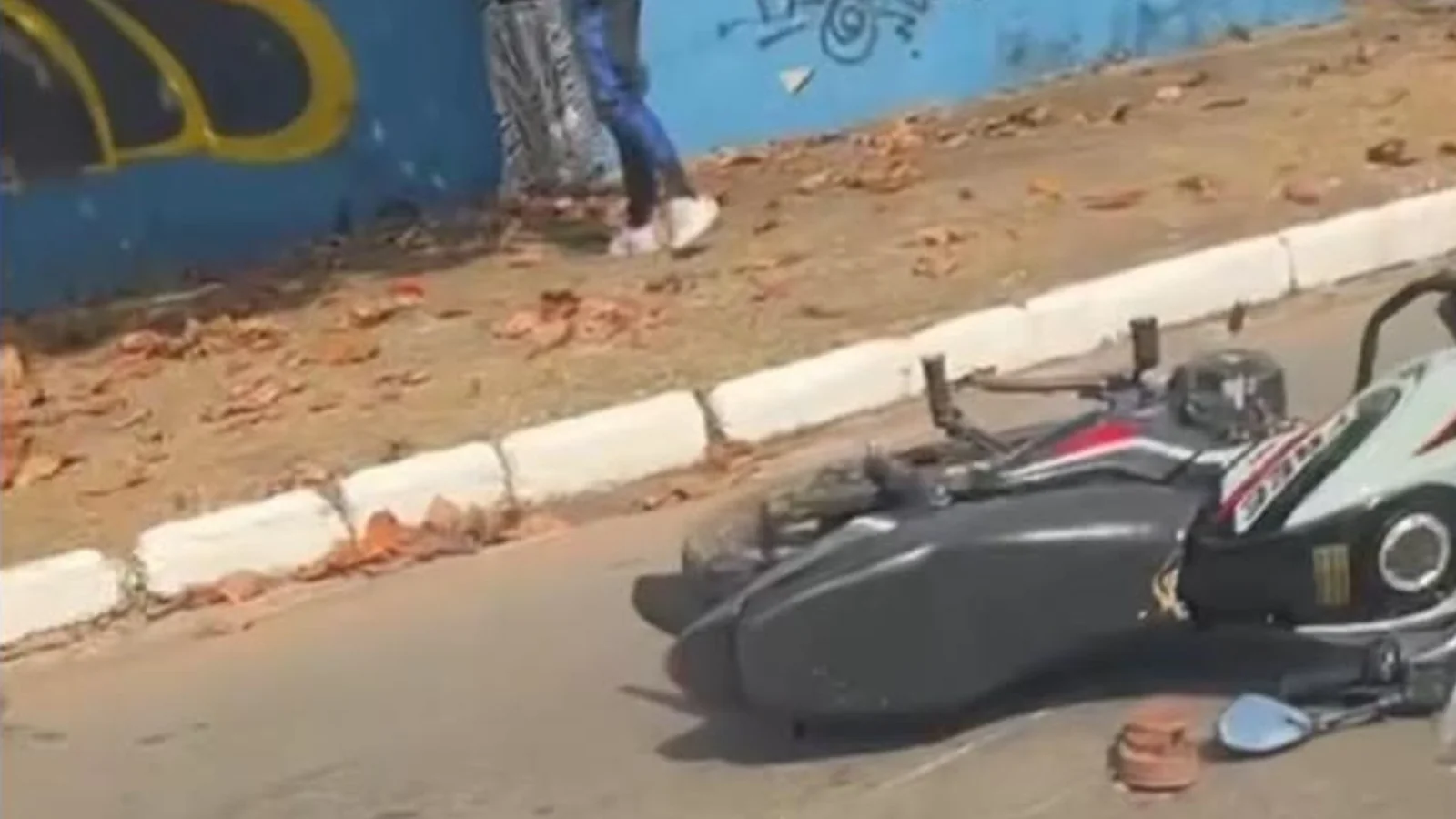 Jovem morre em acidente com caminhão-cegonha no Ipase, em São Luís