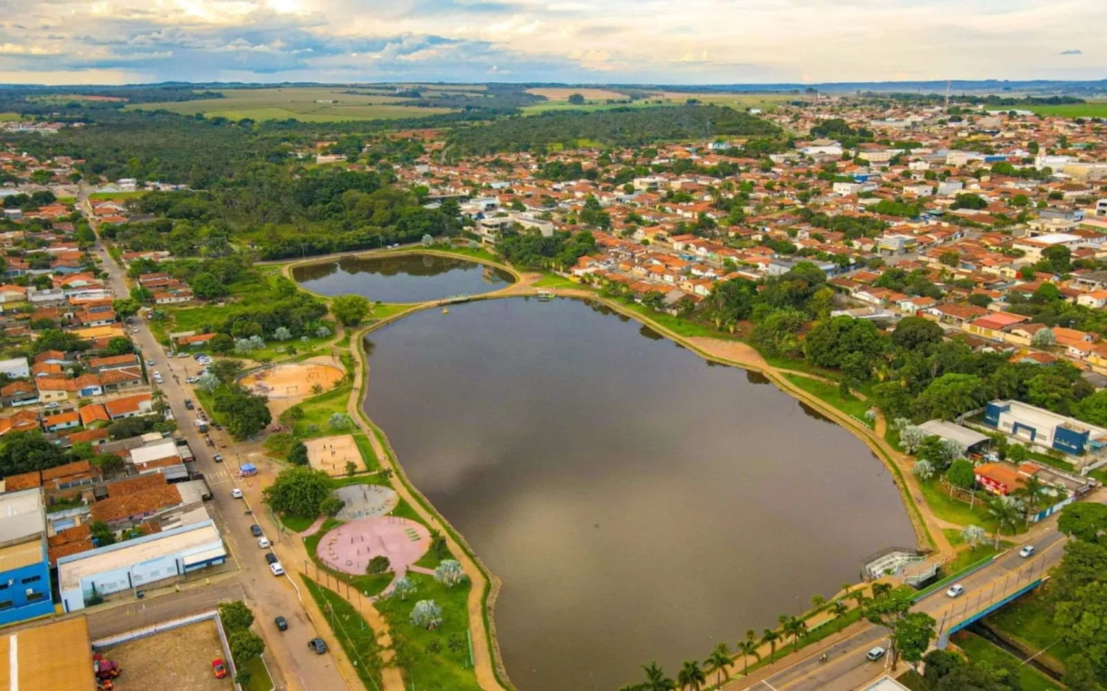 Menina de 3 anos morre após cair de cavalo durante passeio com o pai em Goiás