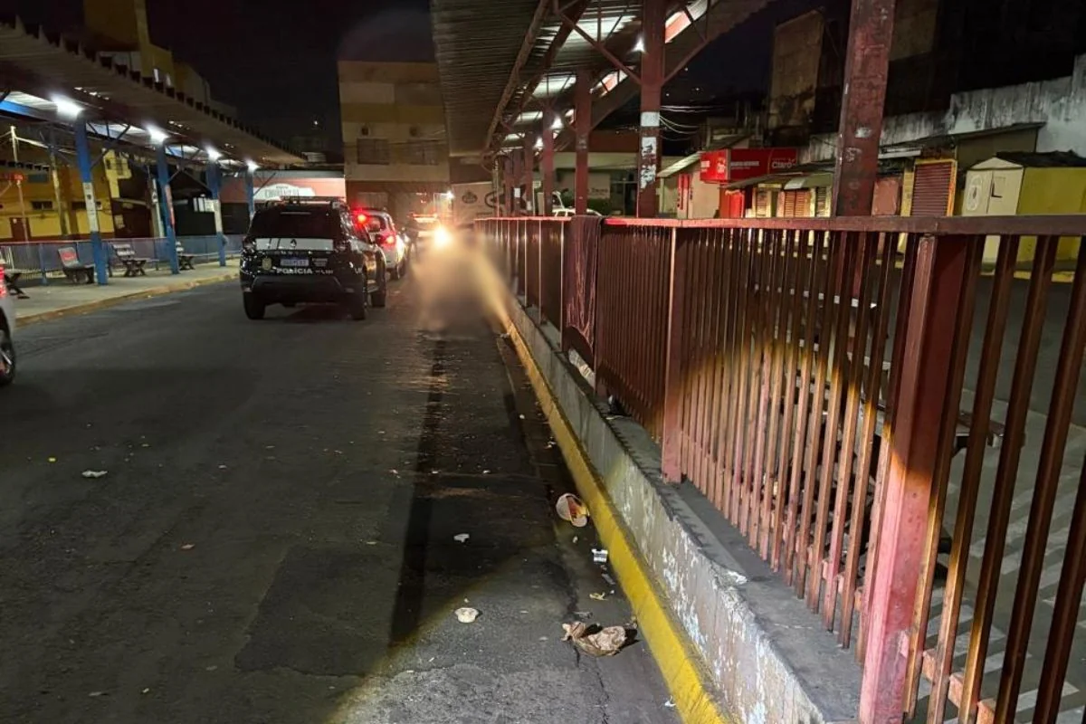 Morador de rua é morto a facadas em terminal de Presidente Prudente