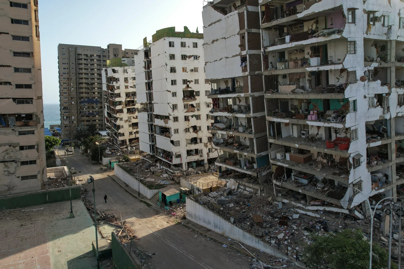Negligência em conjuntos chavistas agravou danos de terremotos na Venezuela