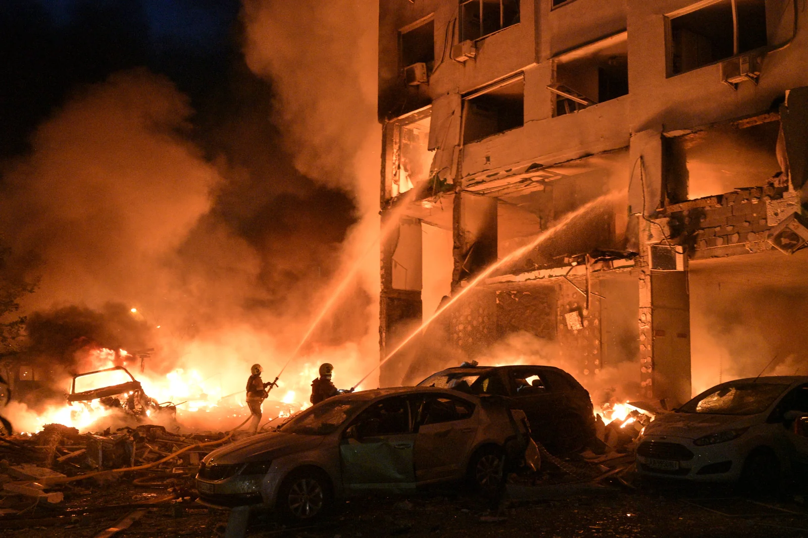 Rússia ataca Kiev com mísseis e drones e deixa ao menos 9 mortos