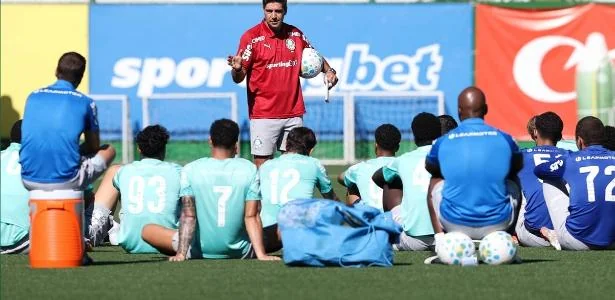 Treino do Palmeiras: Abel Ferreira, Marlon Freitas e Giay retornam ao clube